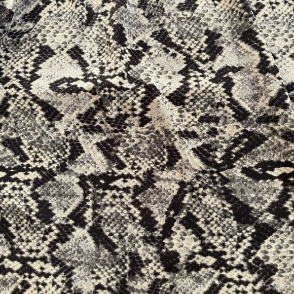 Michael Kors Snakeskin Printed High Neck Tank Work Party Cocktail Size Large - Picture 2 of 8